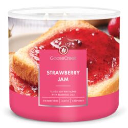 Svíčka 0,41 KG STRAWBERRY JAM, aromatická v dóze, 3 knoty - Vonn svky ve skle svkem, temi knoty a dlkou hoen vce jak 35 hodin. Uijte si rozmanitost vn a rovnomrn hoen, kter pinej svky Goose Creek.